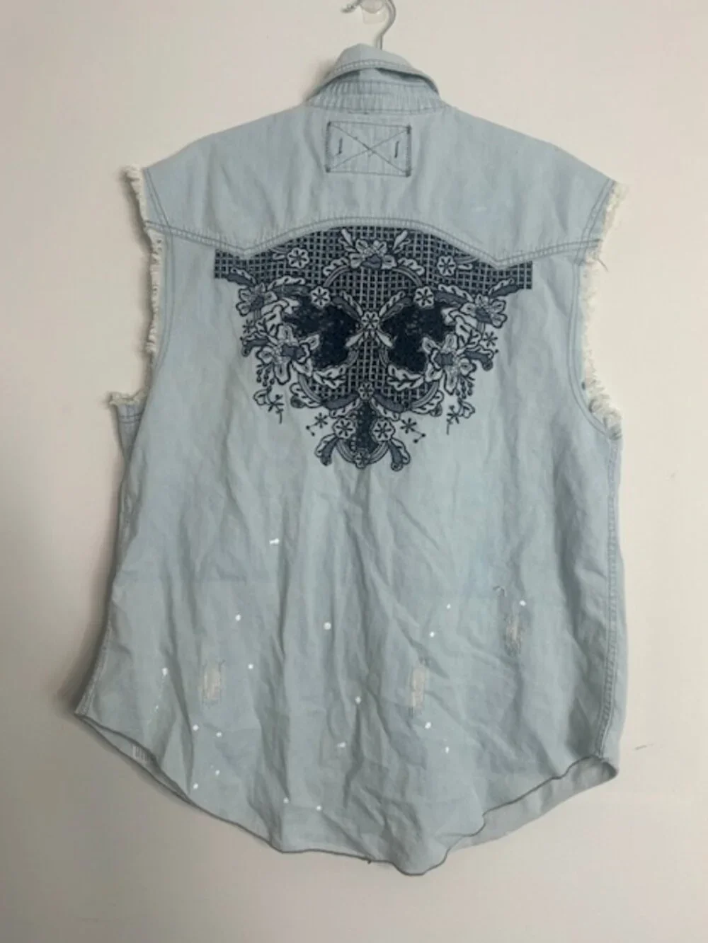 We the Free x Free People Western Wear Cutoff Denim Embroidered Fray Snap Top - Picture 16 of 16